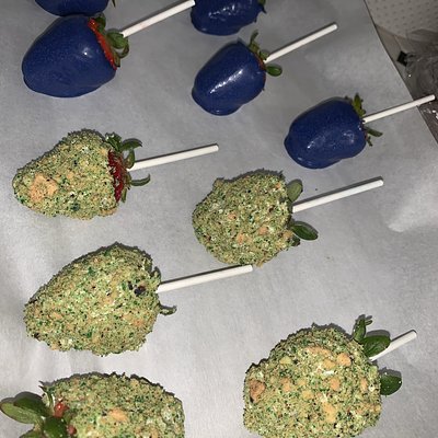 Themed Dipped Strawberries