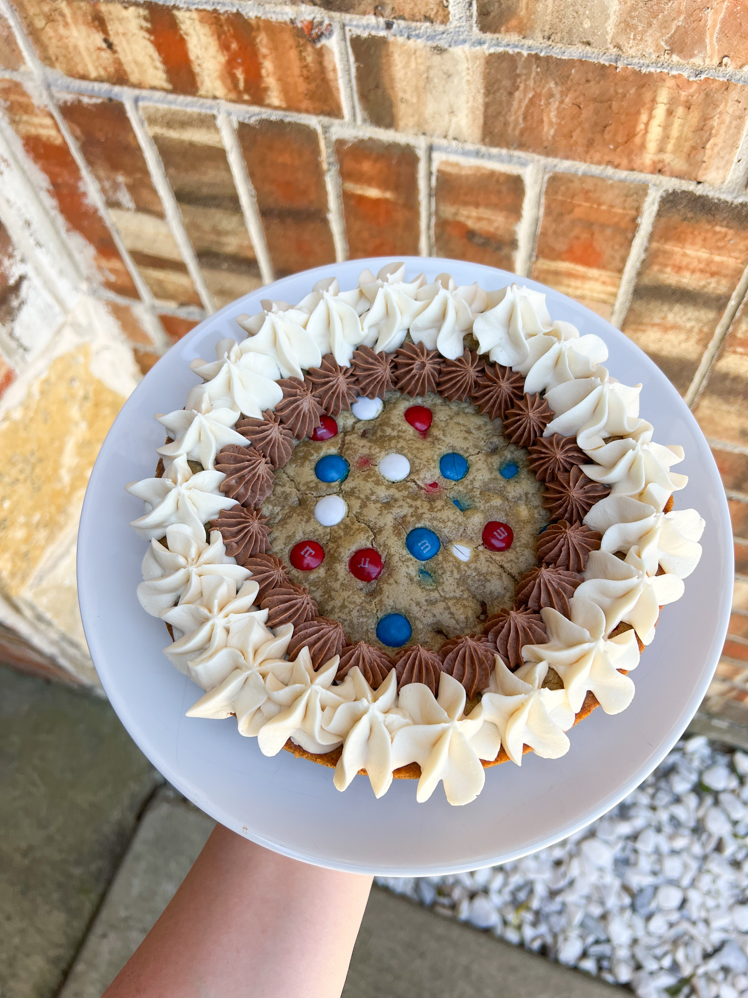 Small M&M Cookie Cake (8” Circle)
