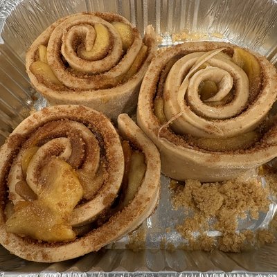 Jumbo Gluten Free Cinnamon Rolls 4 Pack