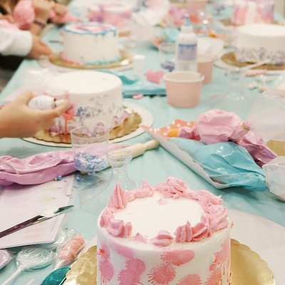 Cake Decorating Party