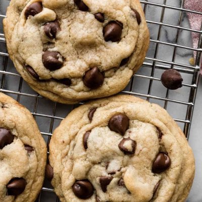 Half Dozen Chocolate Chip Cookies 
