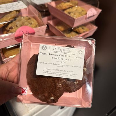 Triple Chocolate Chip (3 Cookies)