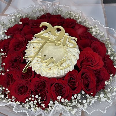 Cake Bouquet 🎂🌹