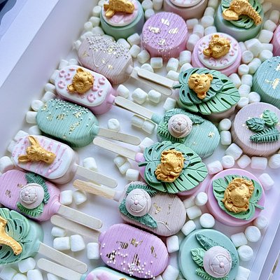 Cakesicles