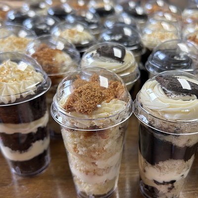 Specialty Cake Shooters 