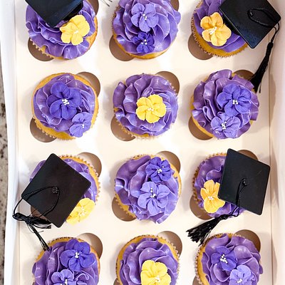 Cupcakes By The Dozen