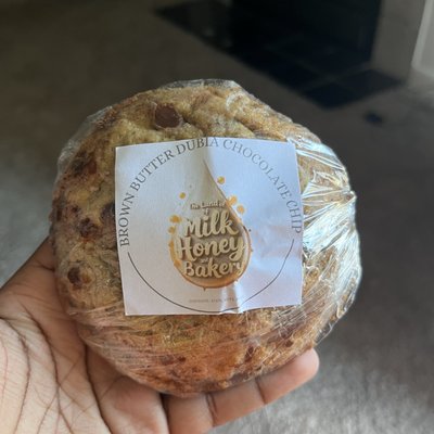 Brown butter Dubia Chocolate Chip Cookie