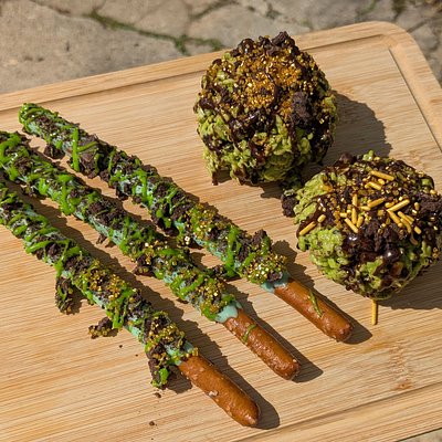 Gourmet Dipped Pretzels 