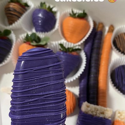 Cakesicles (cake pops)