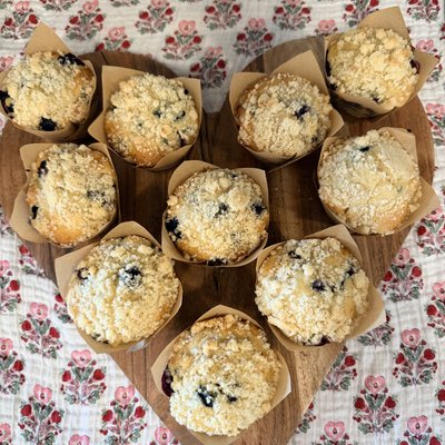Blueberry Crumble Sourdough Muffins 6ct