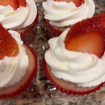 Strawberry Cupcakes 