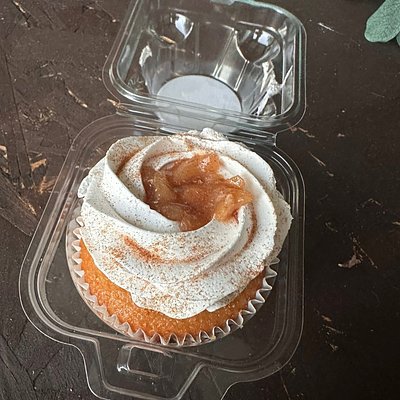 Caramel Apple Jumbo Cupcakes (Dozen)