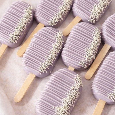 Cakesicles