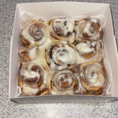 Cinnamon Rolls (9)