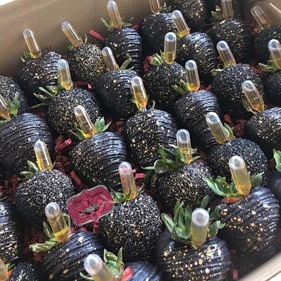 Dozen Infused Strawberries 