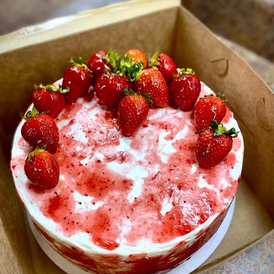 Strawberry Cake