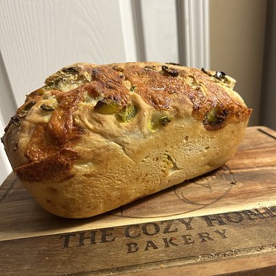 Jalapeño Cheddar Yeast Loaf 