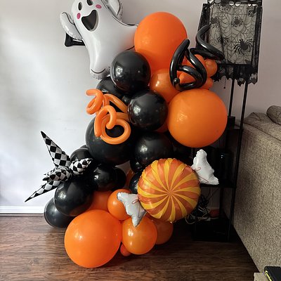 Halloween Themed Balloon Cluster 6ft