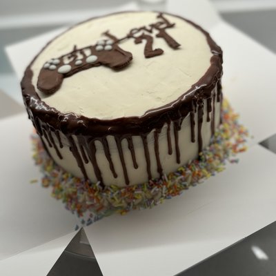 Custom Cakes!