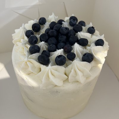 6 Inch , 3 Layer, Lemon Blueberry Cake 