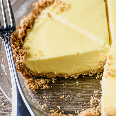 Lemon Butter Pie 