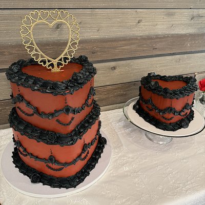 Tiered Heart- Vintage