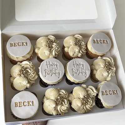 Cupcakes x12