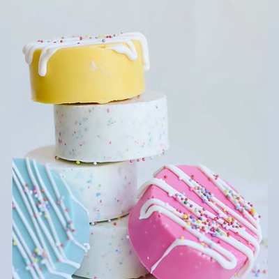 Cake Pucks