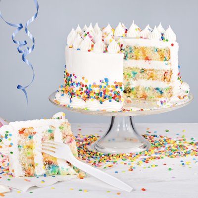 Vanilla Confetti Cake 
