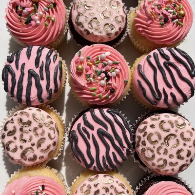 Custom Cupcakes 