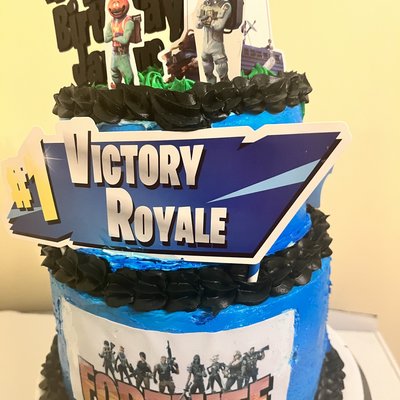 Fortnite Themed Cake
