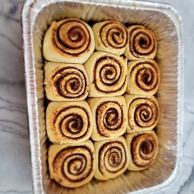 Sourdough Cinnamon Rolls w/ Butter Cream Frosting