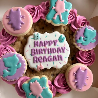 Deluxe Cookie Cake 