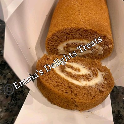 Pumpkin Spice Roll With Spiced Buttercream