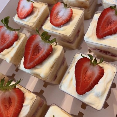 Dessert Cups 