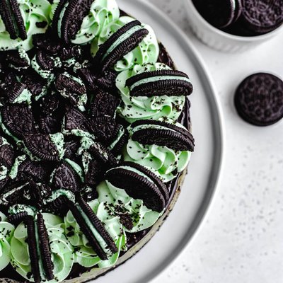 Large Oreo Mint Chip