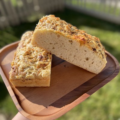 Garlic Butter & Mozzarella Stuffed Focaccia 