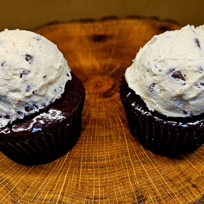 Cookie Dough Cupcakes 12ct 