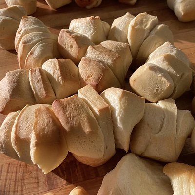 1/2 Dozen Butter Buns 