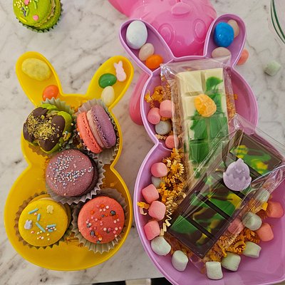 Small Easter Bunny with 5 treats $15