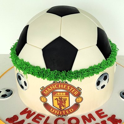 Custom Single-Tier Cake