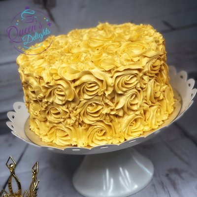 Rosebud Cake 