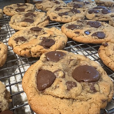 Chocolate Chip Cookies - 6 cookies 