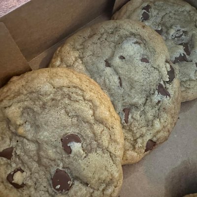 Brown Butter Sourdough Chocolate Chip Cookies