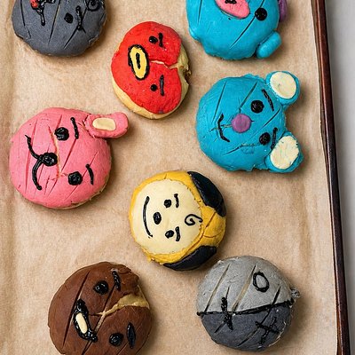 BT21