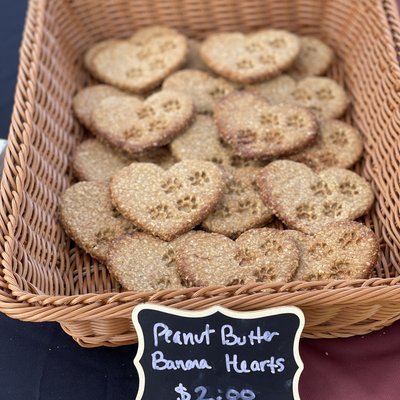 Peanut butter banana heart cookies 