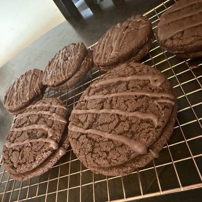 Jumbo Chocolate Cream  Round