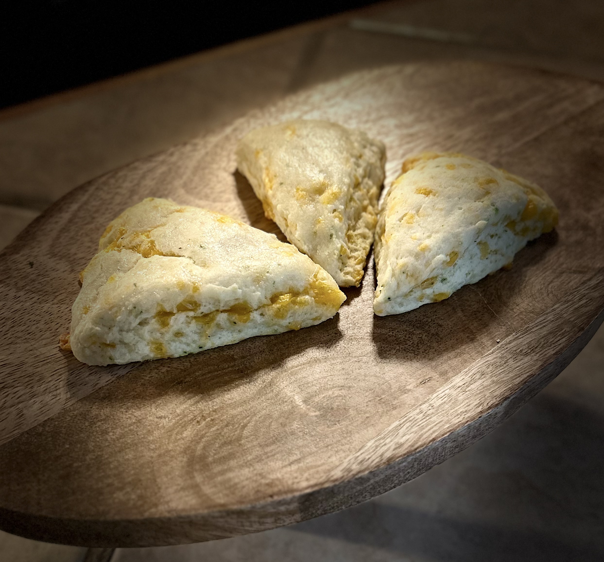 Cheddar Chive Scones - 8 Mini