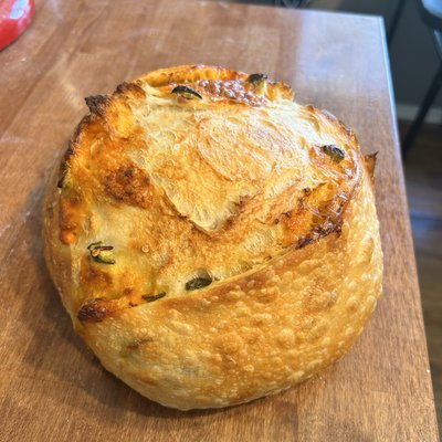 Jalapeño Cheddar Loaf 