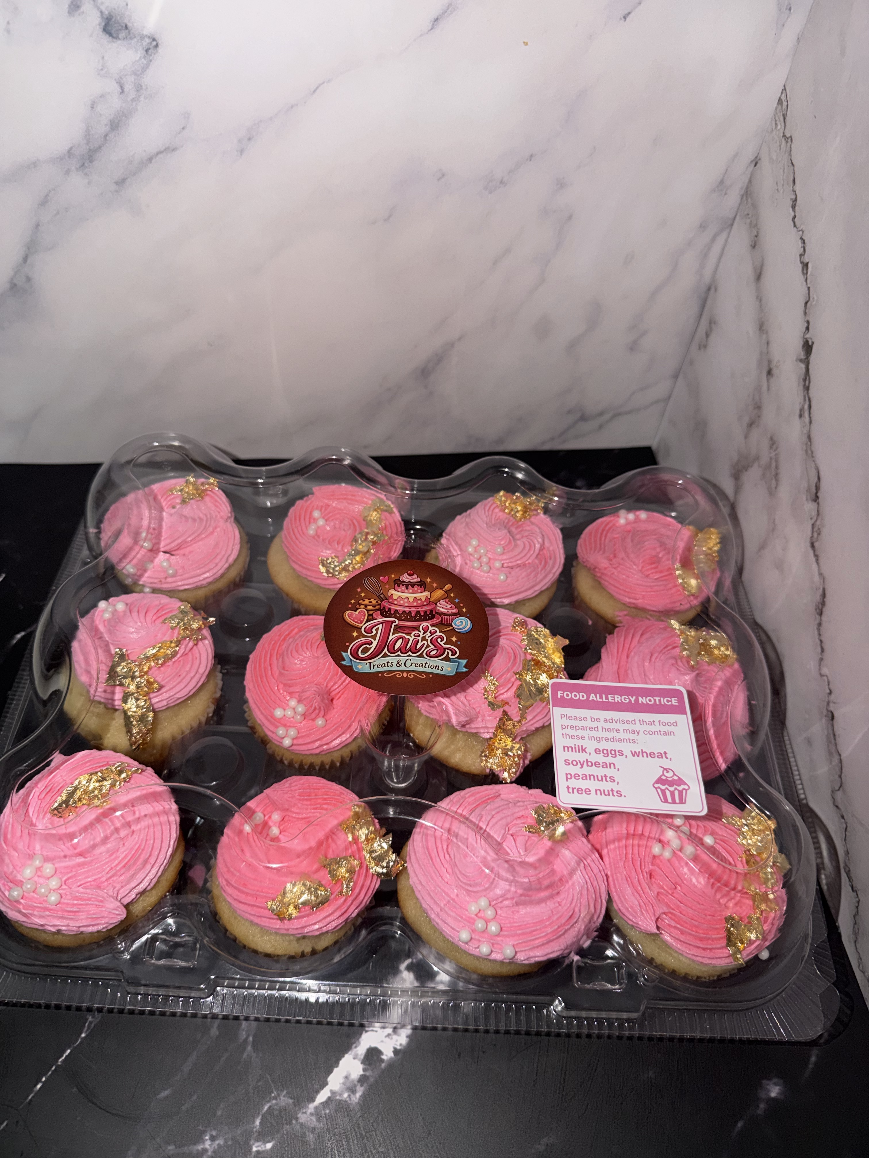 Vanilla Cupcakes Half Dozen 